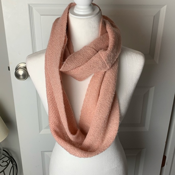 Infinity loop scarf 🧣 - Picture 2 of 7